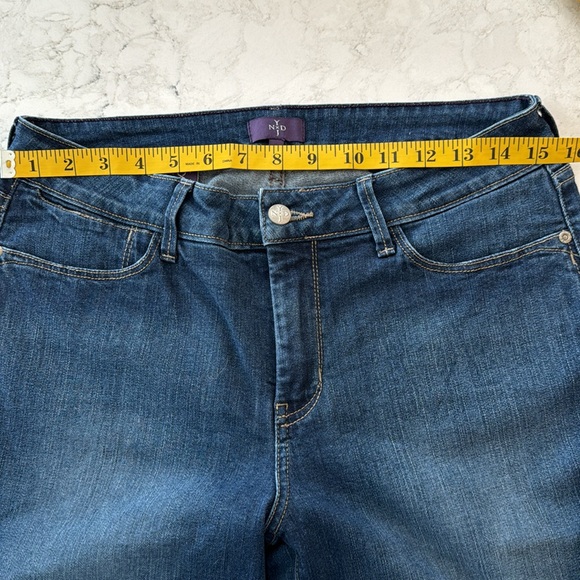NYDJ size 8 ankle jeans - Picture 3 of 7